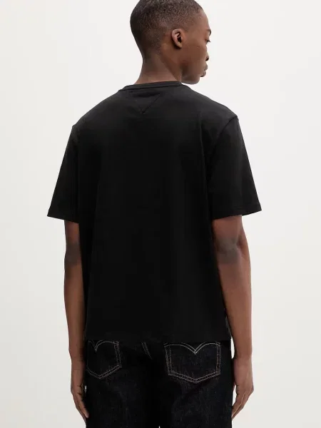 T-shirt o kroju regular fit z czystej bawełny Tommy Jeans czarna