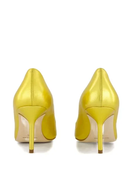 Pantofi cu toc Manolo Blahnik din piele galben