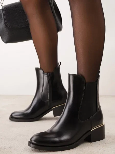 Botine Chelsea cu detaliu metalic Bobene negre
