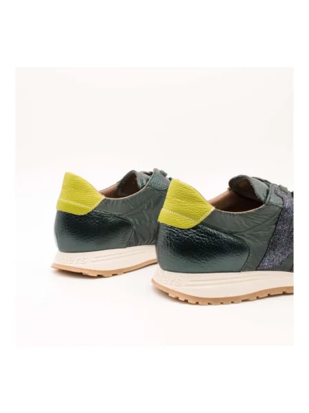 Pantofi Wonders verde