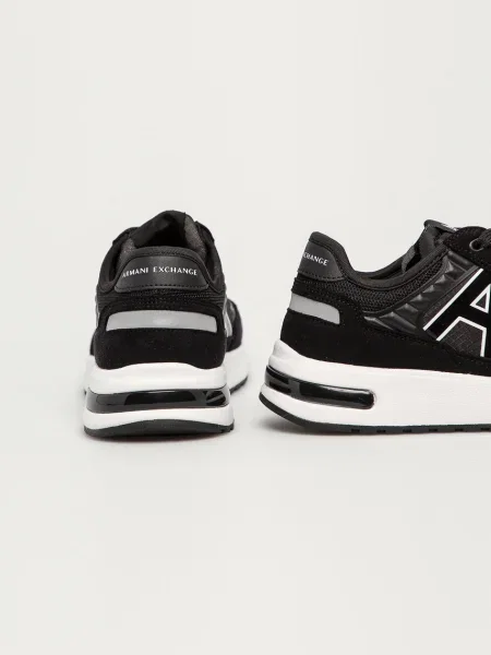 Armani Exchange Sportcipő fekete