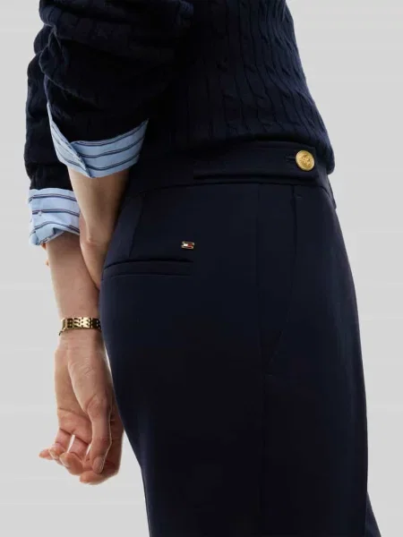Spodnie materiałowe z wysokim stanem z złotymi Tommy Hilfiger granatowe