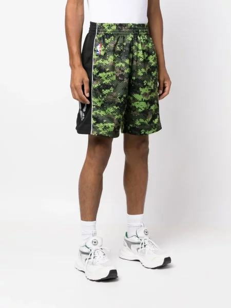 Pantaloni scurți Mitchell & Ness cu imagine cu model camuflaj verde