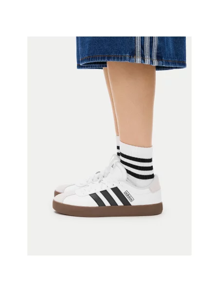 Кроссовки Adidas белые