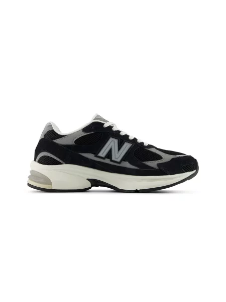 New Balance Kobiety Buty sportowe New Balance Size: 4 czarny