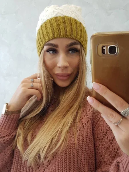 Șapcă Kesi din fleece alb