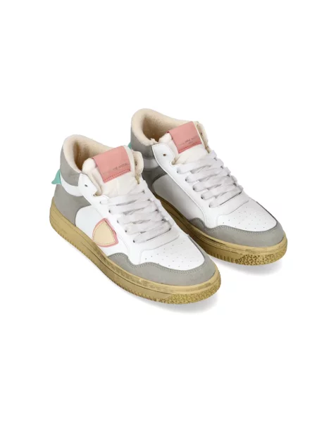 Sneakersy Philippe Model w miejskim stylu
