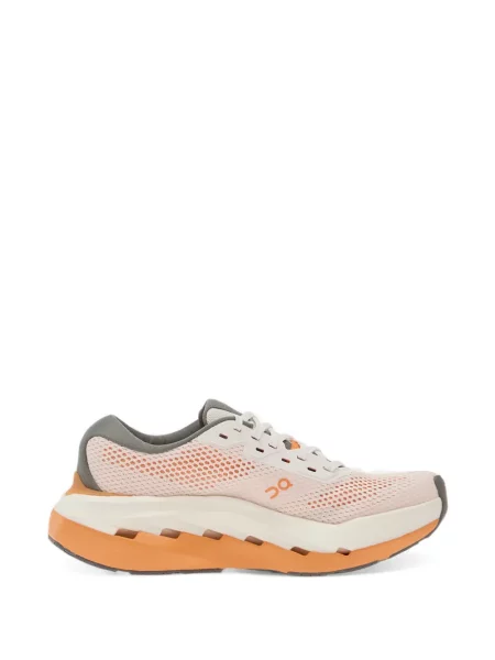 Sneakerși On alb