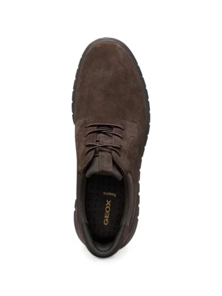 Fűzős szarvasbőr sneaker Geox barna