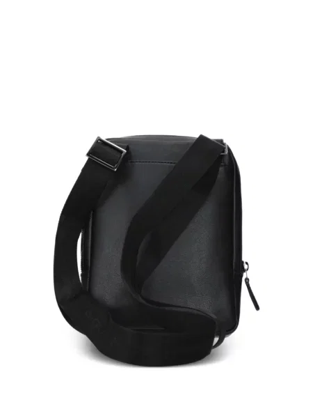 Bőr crossbody táska Piquadro autogrammal fekete