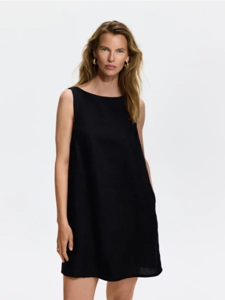 Reserved Rochie mini din in negru