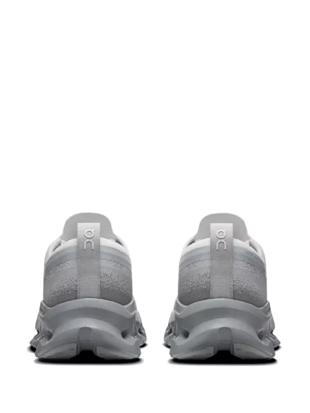 Sneakerși On gri