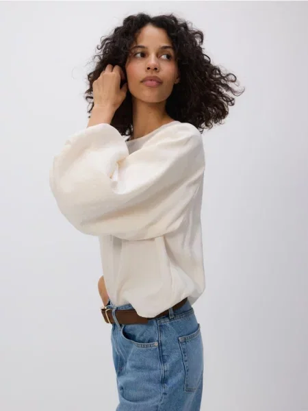 Reserved Блуза из модала кремовий 