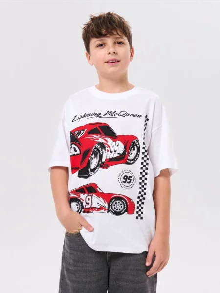 Sinsay Tričko s závodním motivem Cars bílá
