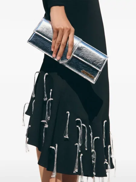 Delninukė Jacquemus
