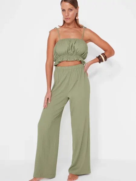 Bluza Trendyol z volani bež