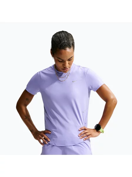 Pantaloni scurți de alergare pentru femei Nike Swift Mid-Rise purple pulse violet