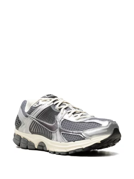 Baschet sneakerși Nike Vomero cu autograf negru