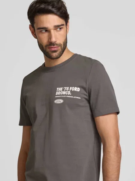 T-shirt o kroju regular fit z czystej bawełny z aplikacją Ford® S.oliver Red Label