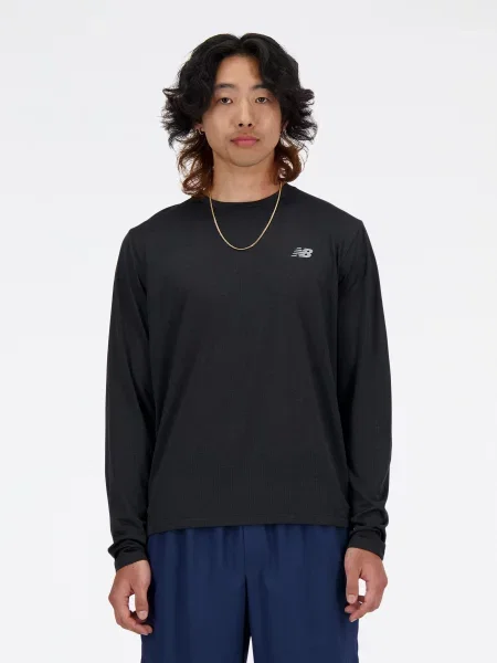 Лонгслив New Balance черный