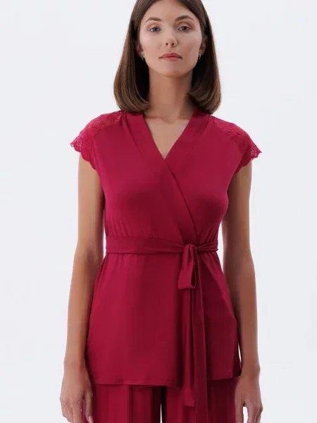 Женский однотонный халат червоний