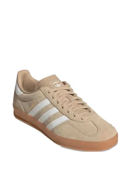 Маратонки Adidas Spezial с връзки на райета с дантела