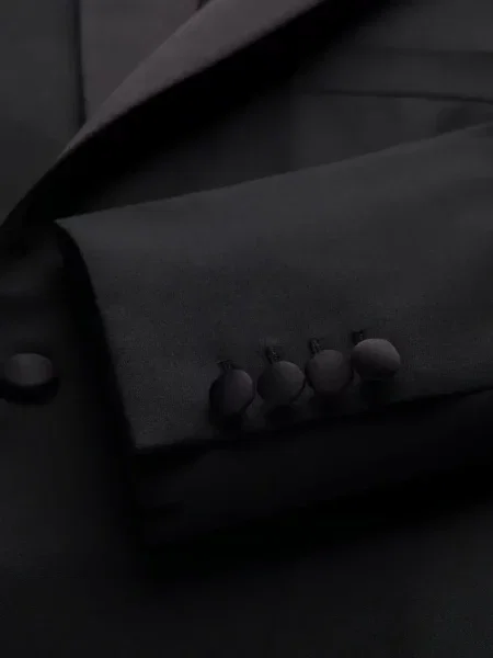 Costum Brioni negru