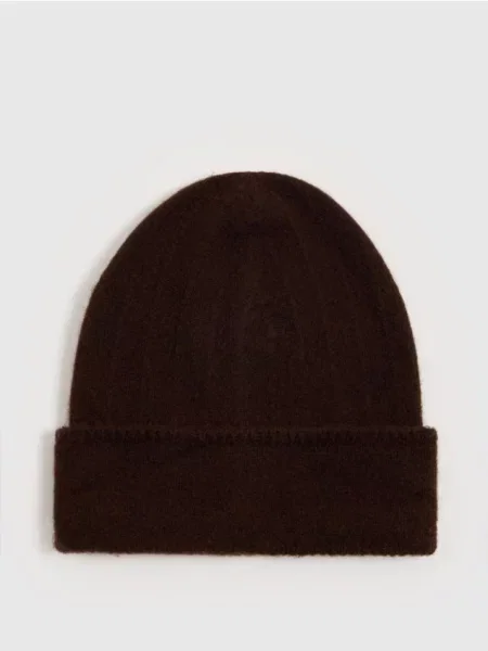 Mohito Beanie kepurė tamsiai ruda