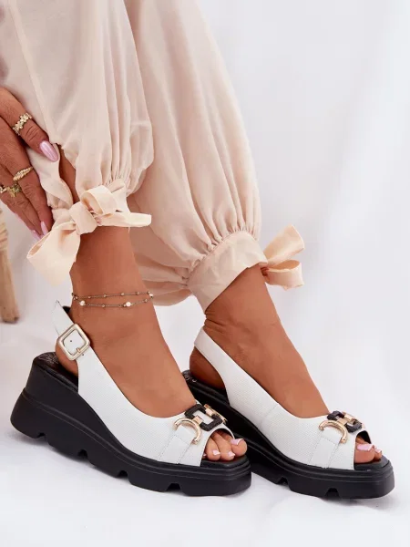 Kožené sandály Artiker na platformě