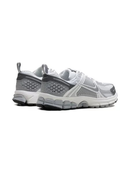 Sneakers Nike Vomero γκρι