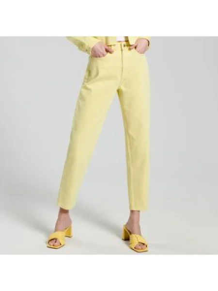 Sinsay Džíny střihu high waist mom žlutá