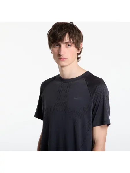 Футболка для бігу Nike Stride Dri-Fit ADV off noir/black чорна