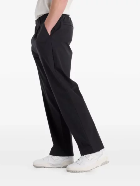 Панталони jogger New Balance с връзки с дантела черно