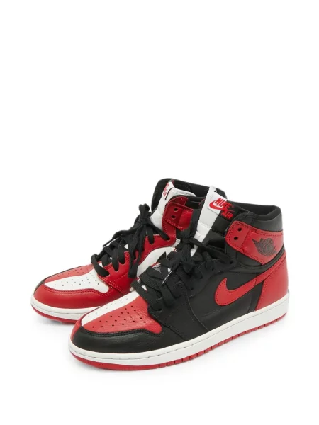 Ретро маратонки Jordan Air Jordan 1 червено