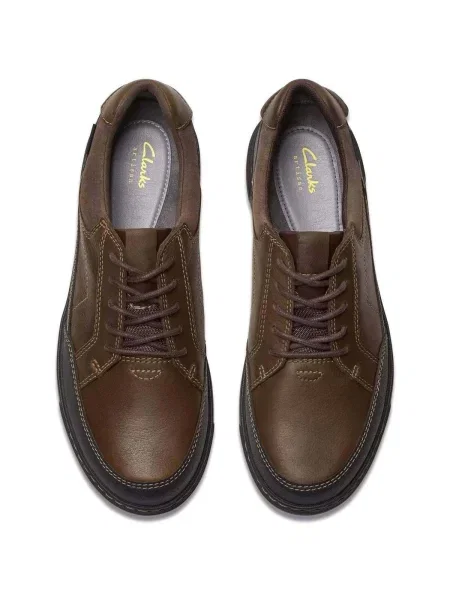 Pantofi Clarks maro