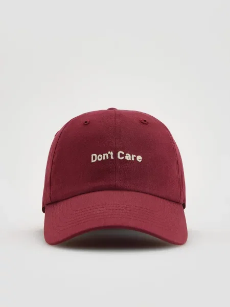 Кепка Reserved с вышивкой