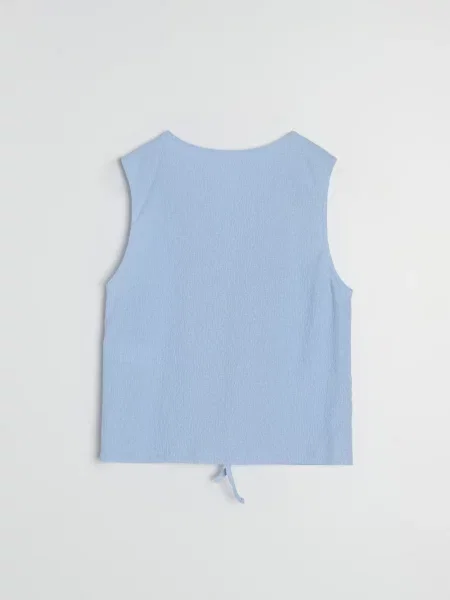 Жилет з декоративним зав’язуванням блакитний