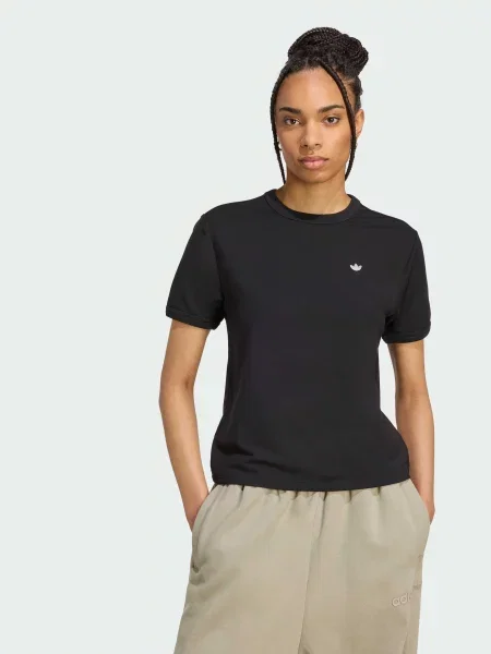 Футболка adidas чорний