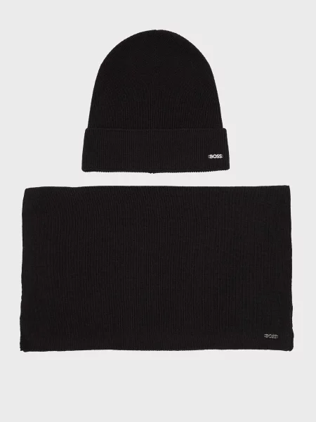 Шапка Boss черная