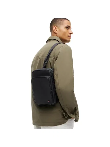 Geantă crossover Tommy Hilfiger negru