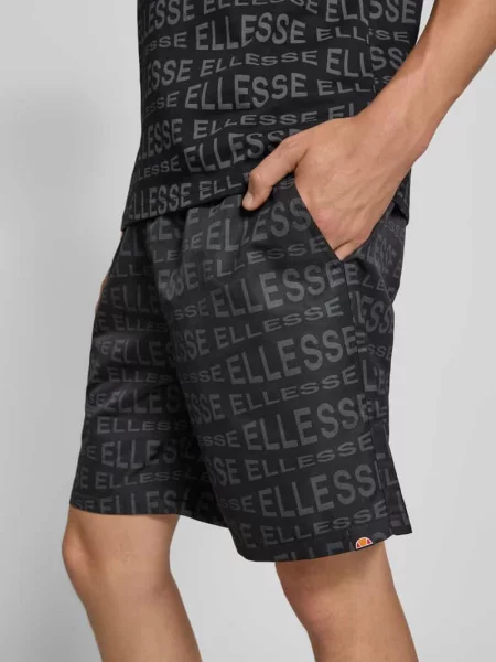 Szorty o kroju regular fit z tunelem model ‘DISTORTA’ Ellesse czarne