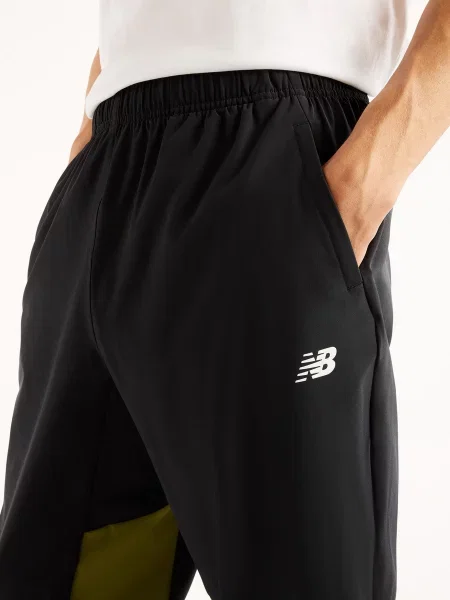 Спортивні штани New Balance чорний