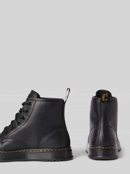 Botki z prawdziwej skóry z naszywką z logo model Brookline Chukka' Dr. Martens czarne