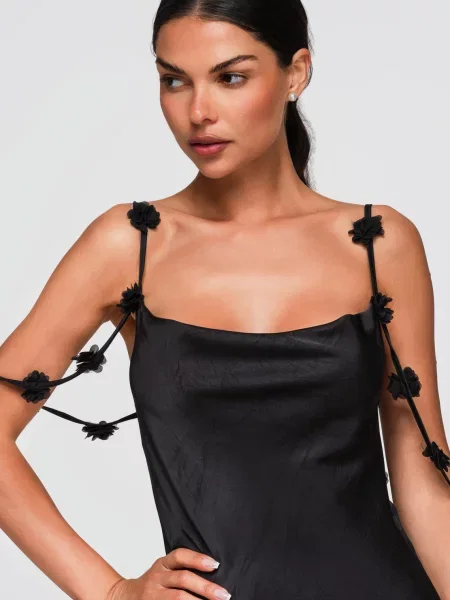 Rochie midi Edoti cu aplicații negru