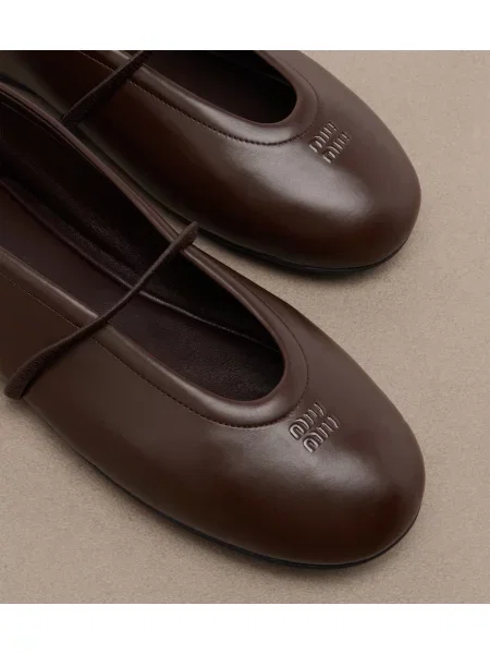 Balerini Miu Miu din piele maro