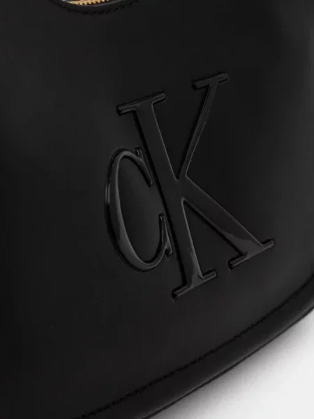 Calvin Klein Táska Bold Ck Small Crescent fekete