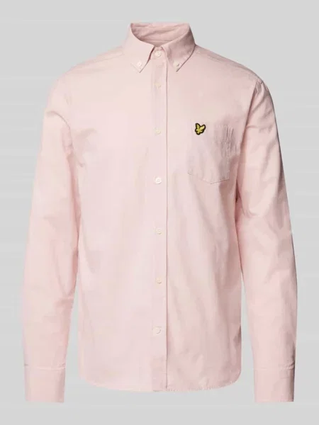 Koszula casualowa o kroju slim fit z kołnierzykiem typu button down Lyle & Scott różowa