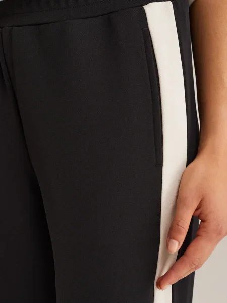 WE Fashion Nohavice čierna biela