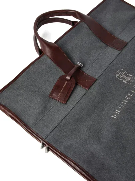 Costum Brunello Cucinelli din piele de costum gri