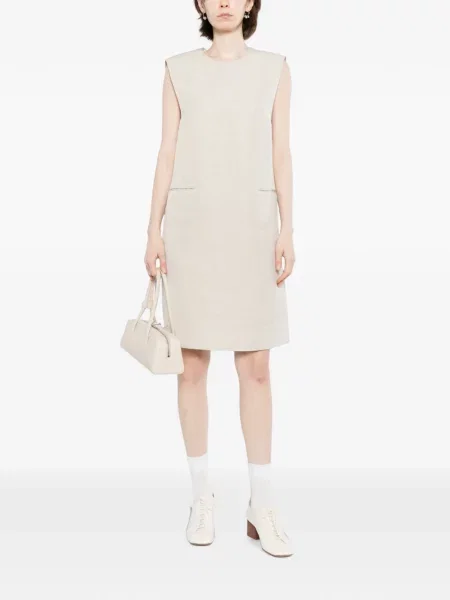 Rochie mini Less fără mâneci